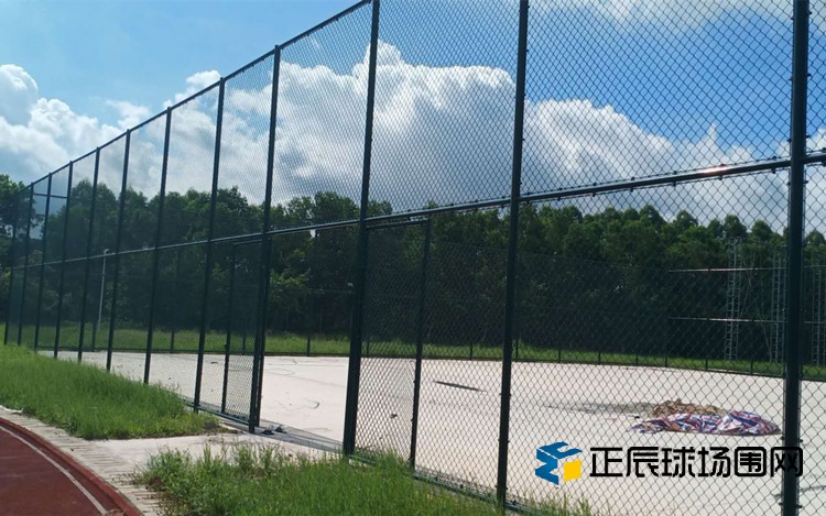 網(wǎng)球場圍網(wǎng)圖片